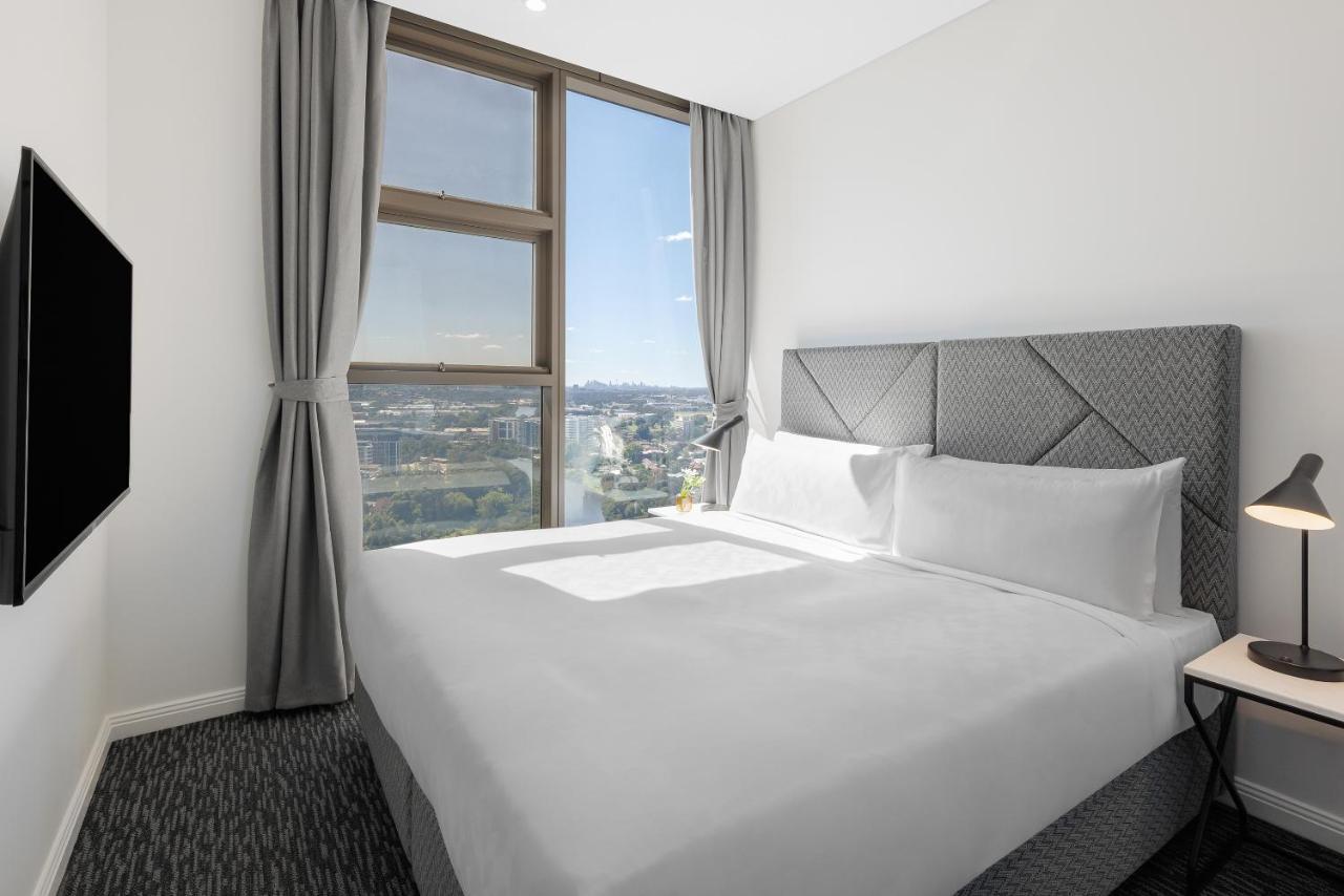 Meriton Suites George Street, Parramatta Sídney Exterior foto