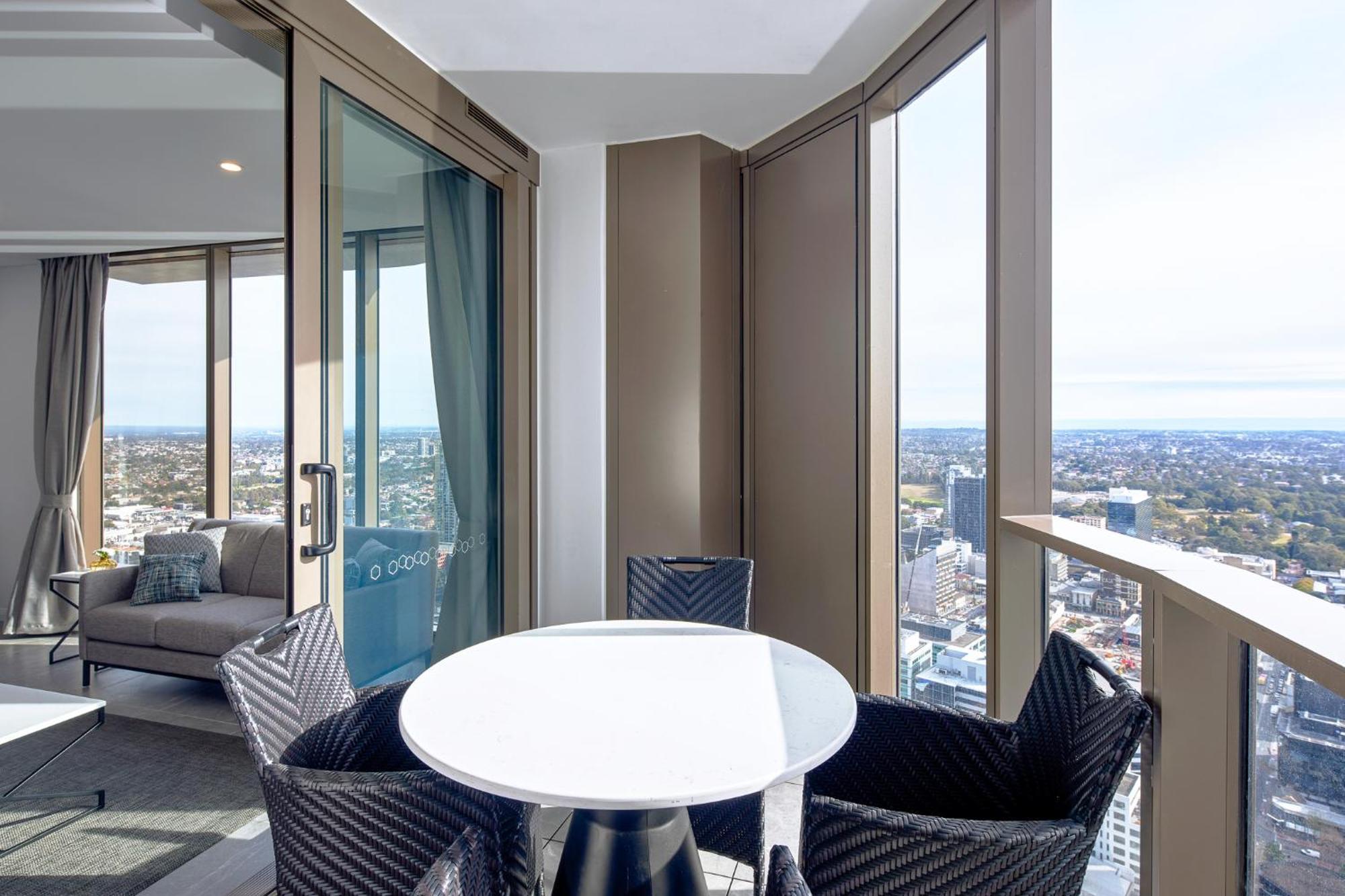 Meriton Suites George Street, Parramatta Sídney Exterior foto