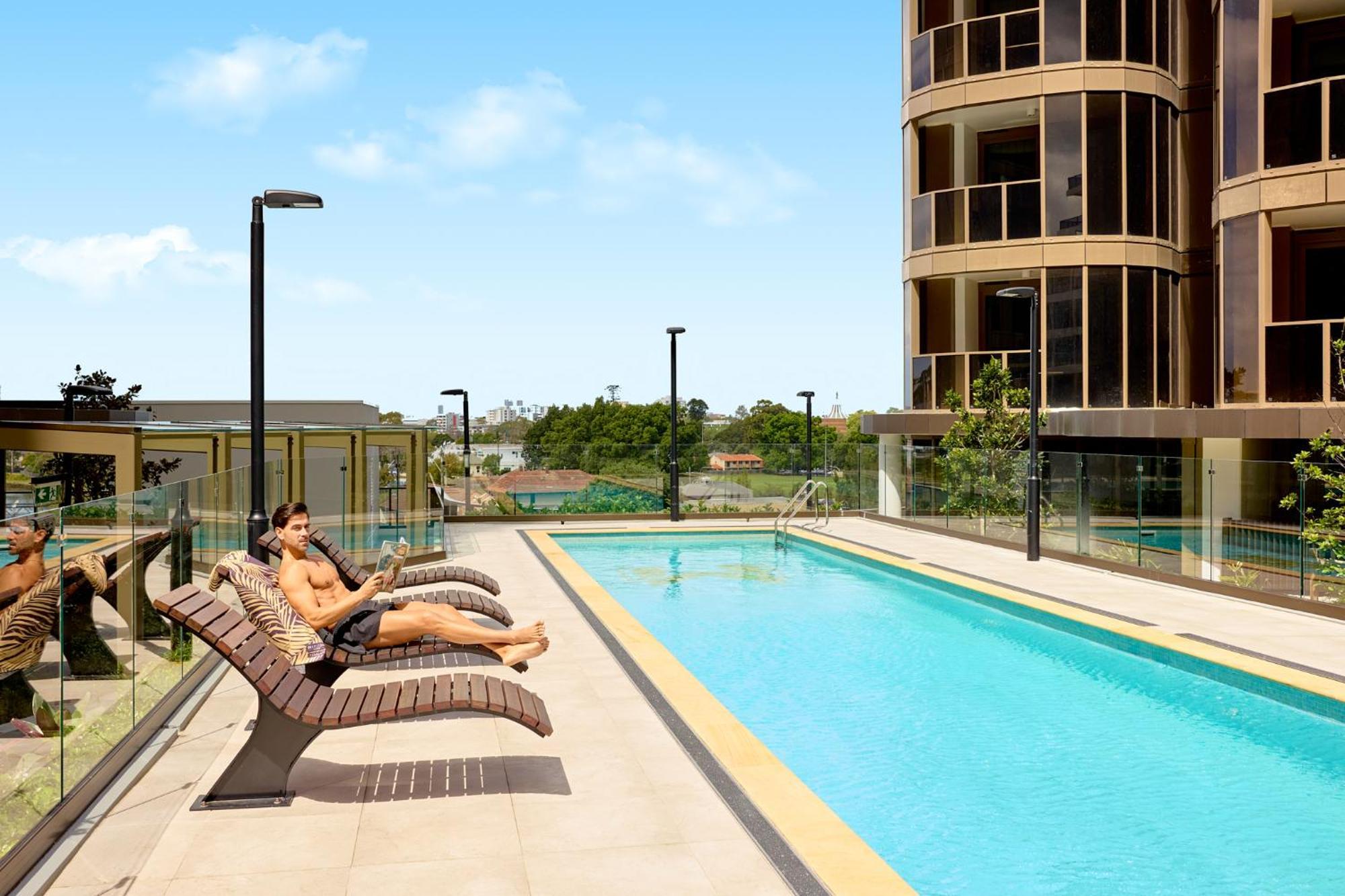 Meriton Suites George Street, Parramatta Sídney Exterior foto